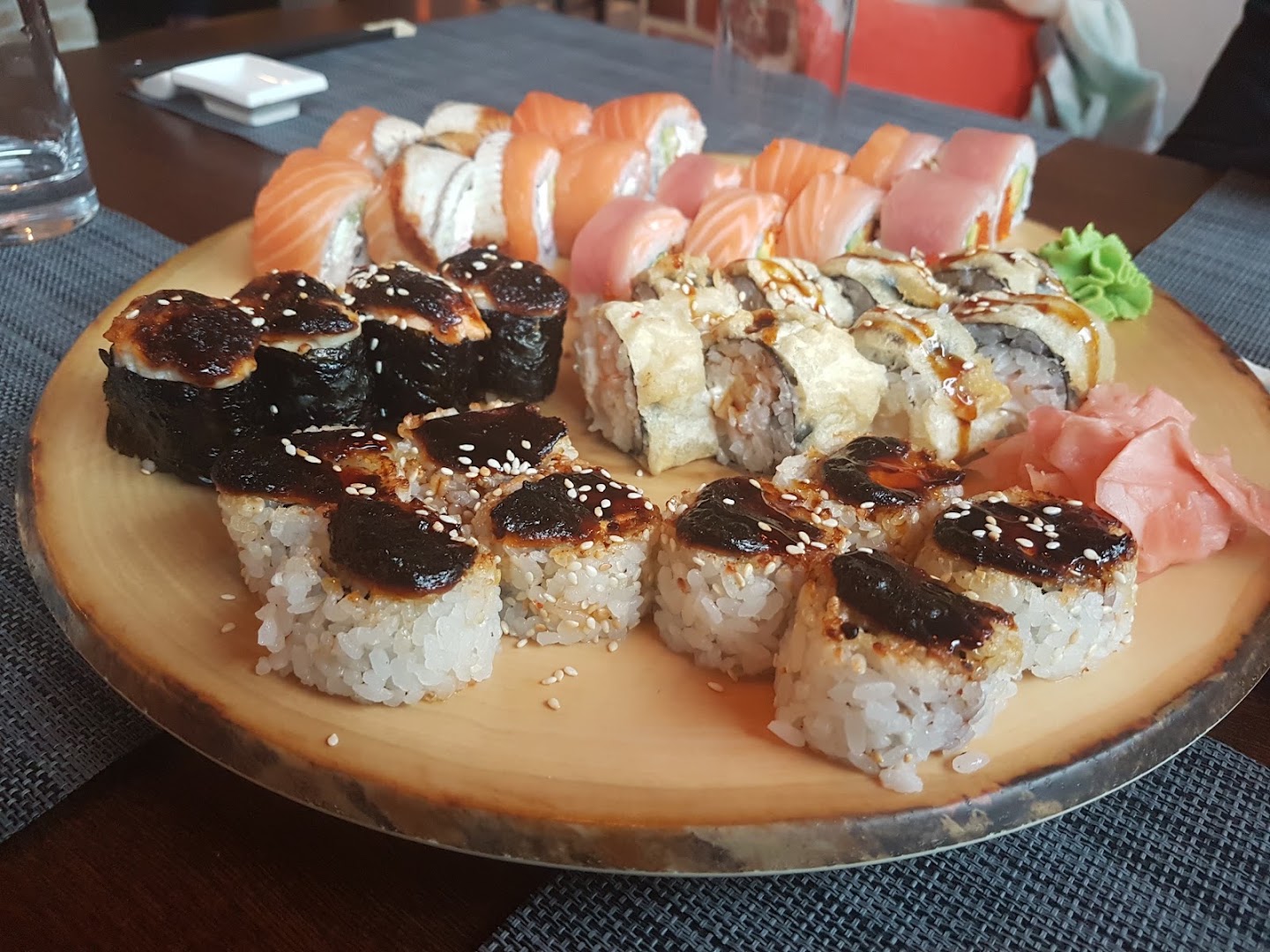 Domino Sushi / Domino Kitchen / Papito · Kuvat 3